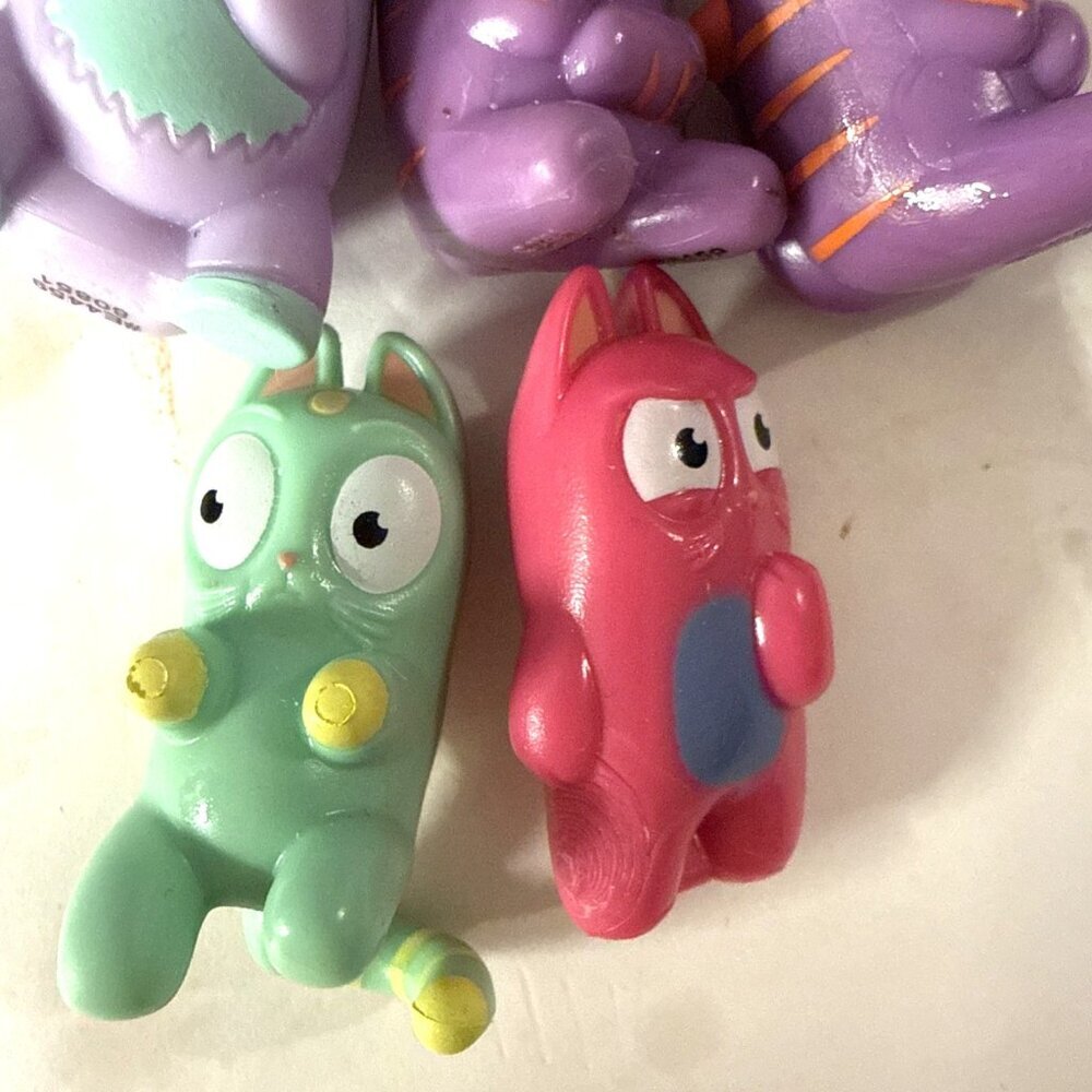 8 Lot Lost Kitty Kitties Mini Figures Cats Kittens Orange Purple Green Pink - Picture 6 of 12